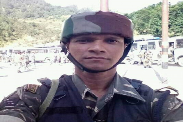 পুলওয়ামায় প্রাণ গেল বাঙালি জওয়ান বাবলু সাঁতরার, শোকস্তব্ধ গোটা গ্রাম