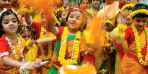 মনোরম আবহাওয়ায় বসন্ত উৎসবে মাতল রাজ্যবাসী, সামিল নেতামন্ত্রীরাও