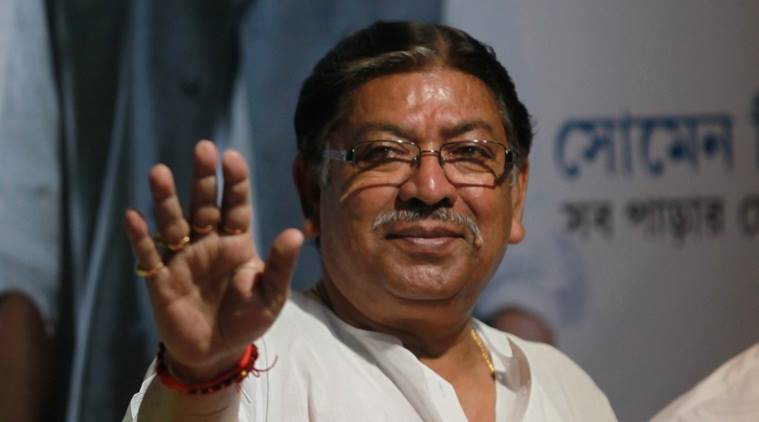 সোমেন মিত্রর প্রয়াণ, স্বজন হারানোর বেদনায় মিশল রাজ্য রাজনীতি