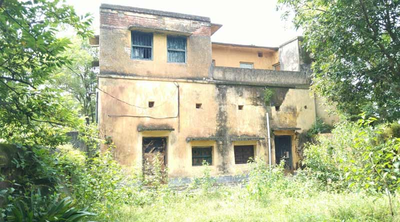 পুরুলিয়ায় রিয়াদের আদি বাড়ি, রিয়ার গ্রেফতারিতে কী বলছেন পাড়া প্রতিবেশীরা ?
