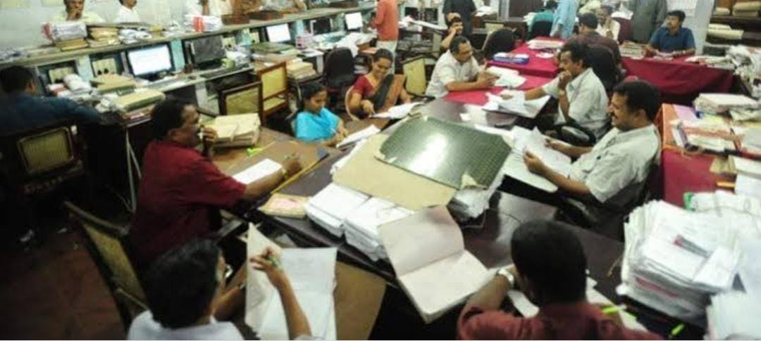 সরকারি চাকুরীদের জন্য সুখবর, মহার্ঘ ভাতা বাড়ল কেন্দ্রীয় সরকারি কর্মীদের