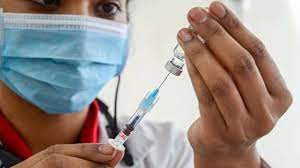 Rabies Vaccine : নিতে গেলেন করোনা টিকা, পেলেন জলাতঙ্কের টিকা