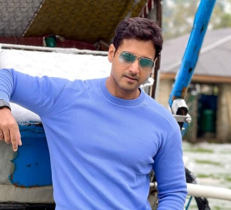 নুসরত-যশ, জুটিতে কাশ্মীর ভ্রমণ