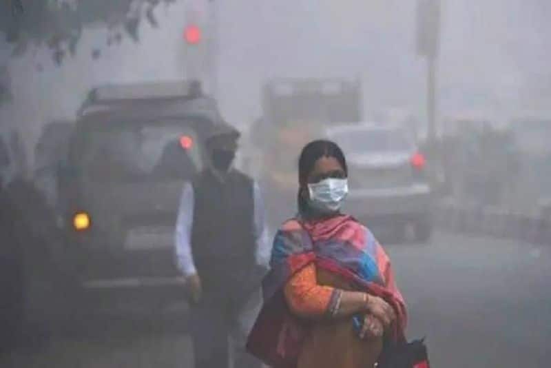 দূষণ বাড়ায়, খোলার চারদিনের মাথায় দিল্লিতে ফের বন্ধ স্কুল