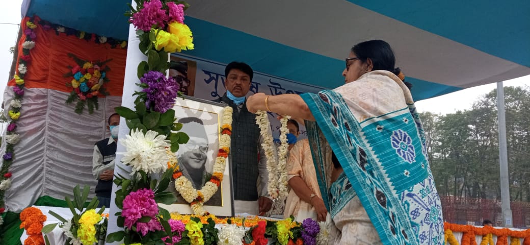 নেতাজি সুভাষ চন্দ্র বসু সমস্ত প্রজন্মের কাছে অনুপ্রেরণা হয়ে থাকবেন, তাঁর জন্মবার্ষিকী সাড়ম্বরে পালিত হলো ৬৪নম্বর ওয়ার্ডেও।
