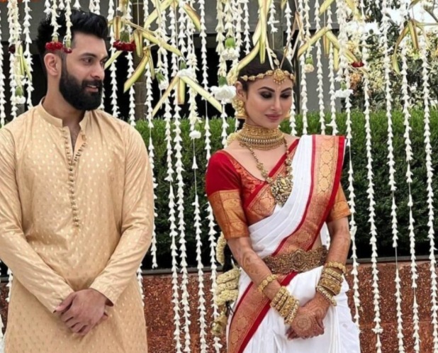 গোয়ায় বিয়ে সারলেন মৌনী