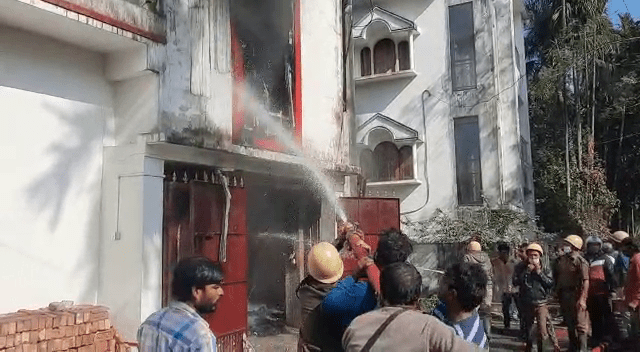 Dhupguri Fire : ধূপগুড়ি শহরের ৪ নং ওয়ার্ডে ভয়াবহ আগুন