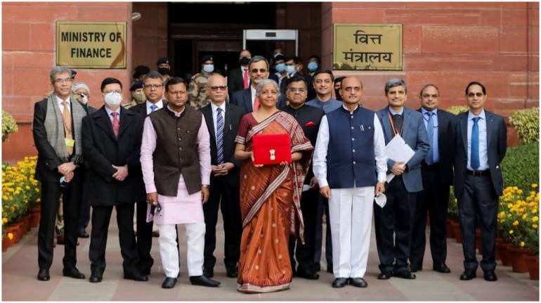 পেশ হল কেন্দ্রীয় বাজেট ২০২২-২৩, মোদী সরকারের সমালোচনায় বিরোধীরা