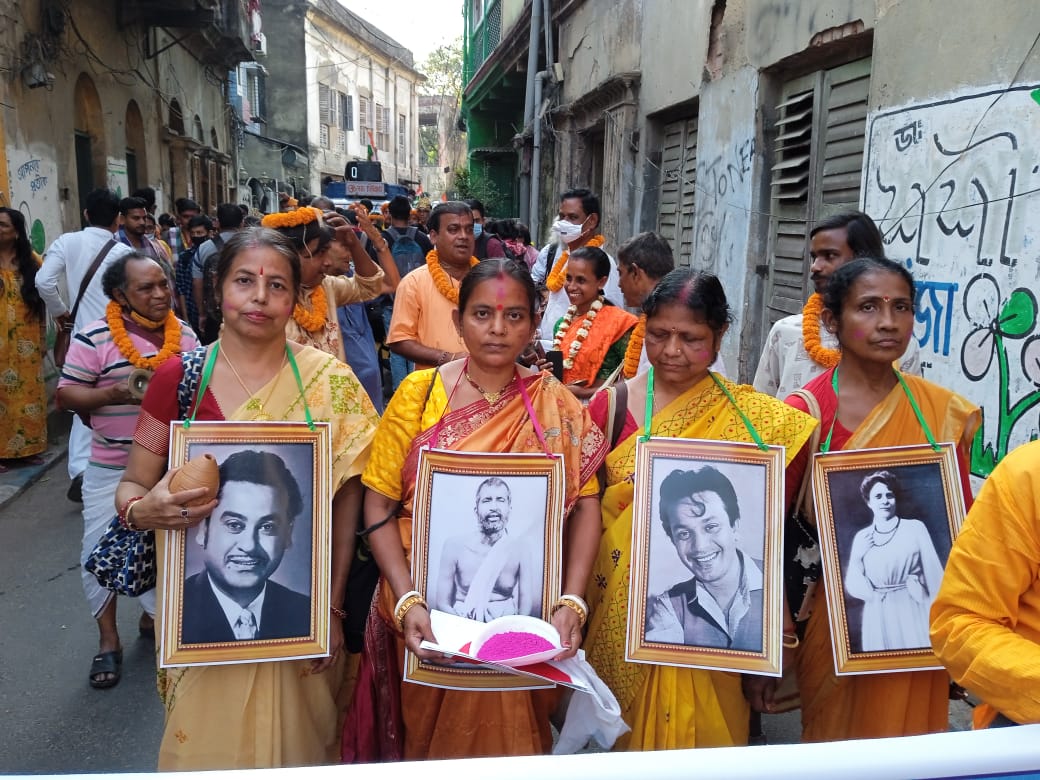 দৃষ্টিহীন ও মানসিক প্রতিবন্ধী শিশুদের দোল উৎসব