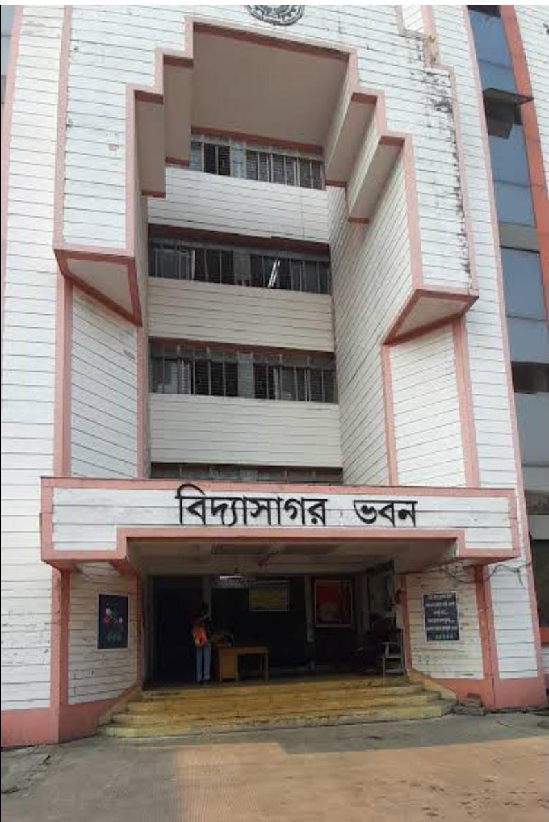 উচ্চ মাধ্যমিক পরীক্ষা নিয়ে সংসদের জরুরি ঘোষণা সংসদের