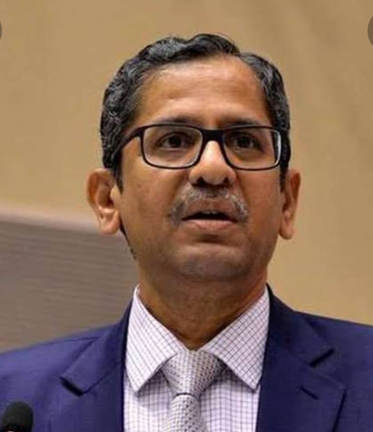 CBI’র মঞ্চে দাঁড়িয়েই মন্তব্য,”ভোটের আগে সিবিআই বিরোধী দলের নেতাদের বিরুদ্ধে মাঠে নামে। আবার ভোট মিটলেই সিবিআই শীতঘুমে চলে যান” : এন ভি রমণা