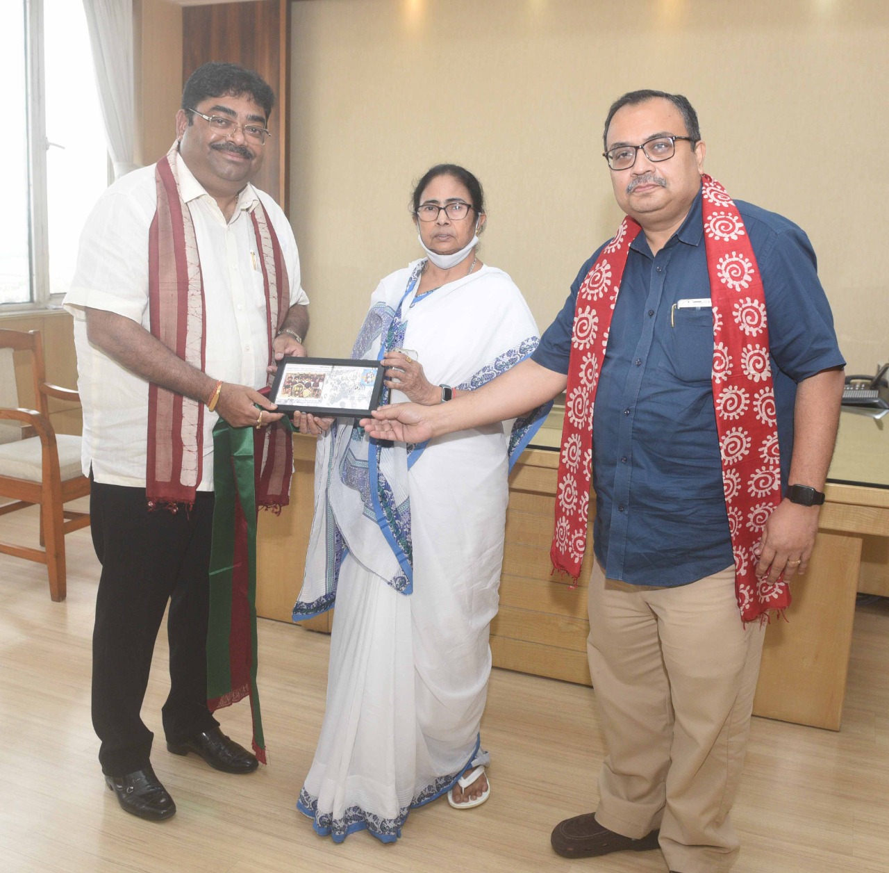 নবান্নে মোহনবাগান কর্তারা, তাঁবু উদ্বোধনের আর্জি মুখ্যমন্ত্রীকে