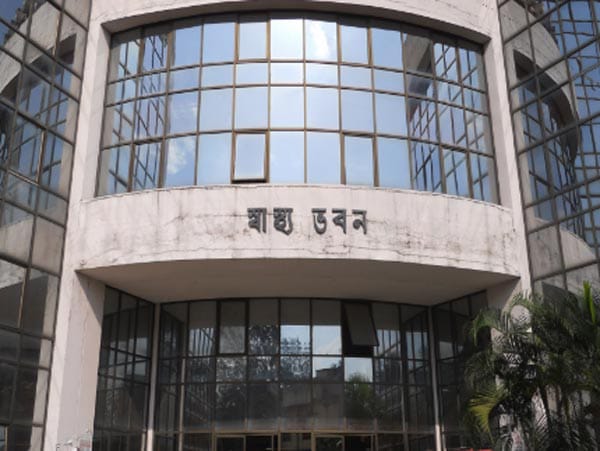 সরকারী হাসপাতালের ‘রেফার রোগ’ – কড়া পদক্ষেপ স্বাস্থ্য দফতরের