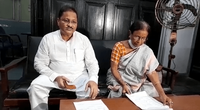 মতবিরোধ রয়েছে! তবে কলকাতা পুরসভার পি এস সি নির্বাচনে জোট বেঁধে নামছে বাম কংগ্রেস