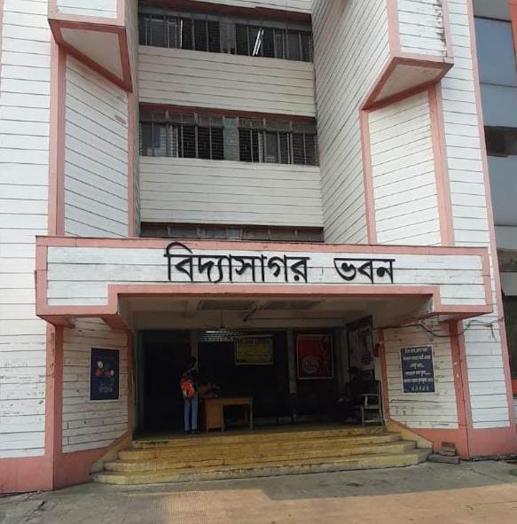 নিয়ম নতুন নয়। তবুও বিতর্কের মুখে উচ্চ মাধ্যমিক শিক্ষা সংসদ