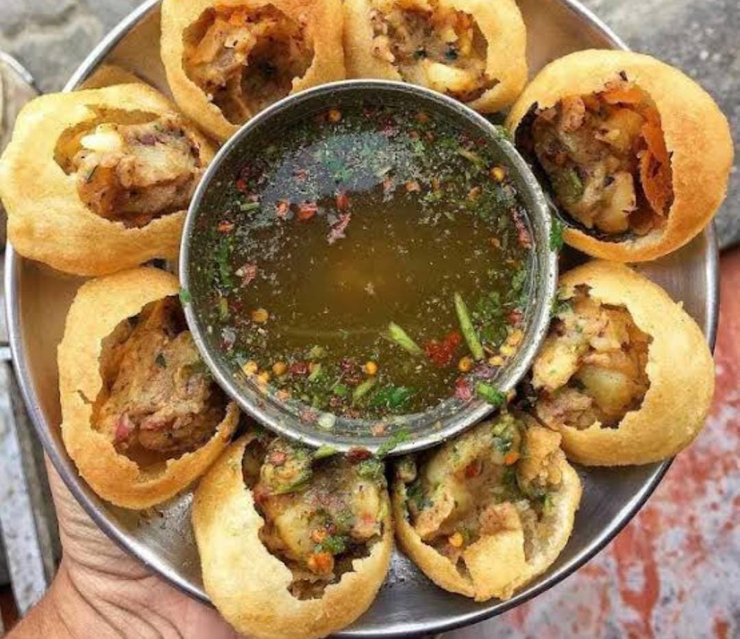 বাড়ছে কলেরা, কাঠমান্ডুতে ফুচকার উপর নিষেধাজ্ঞা