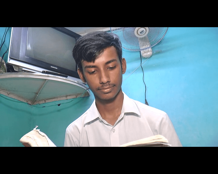 উচ্চমাধ্যমিকে ভালো ফল করে ইচ্ছাপূরণ আশানুর মল্লিকের।