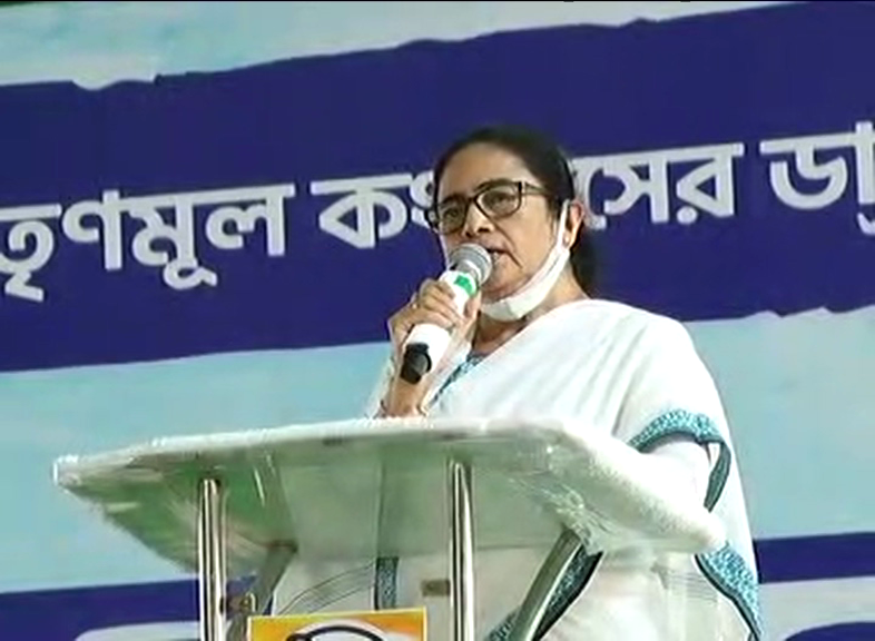 মুখ্যমন্ত্রীর নিরাপত্তায় বিচ্যুতি। সরলেন বিবেক সহায়, আসলেন পীযুষ পান্ডে !
