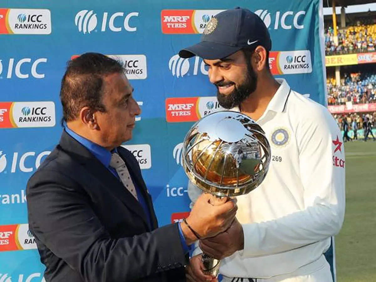 বিরাটের পাশে সুনীল গাভস্কার