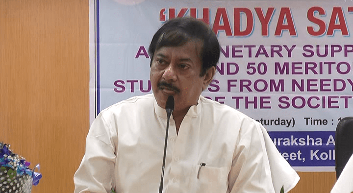 কথা রাখেনি সরকার। মন্ত্রীর উপস্থিতিতে বললেন এম‌আর ডিলারের সম্পাদক