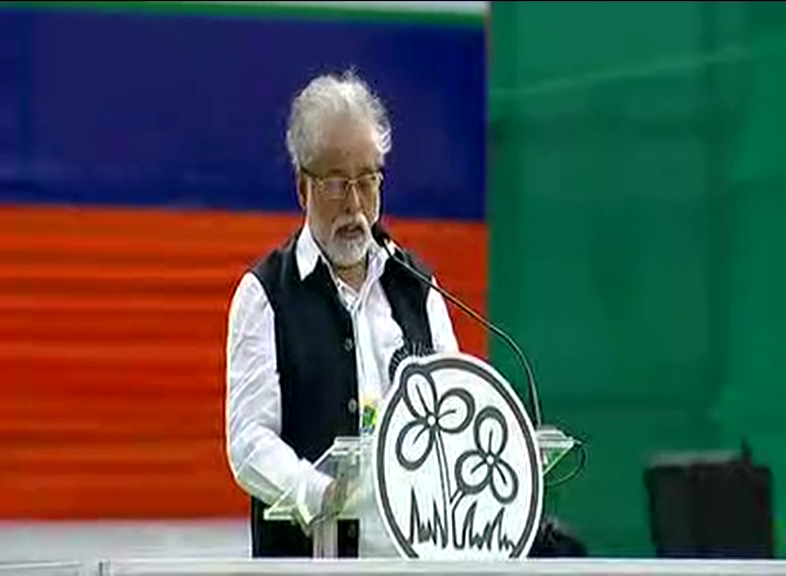 ২১শের মঞ্চে অভিষেক উঠতেই থামলো সুদীপের বক্তৃতা