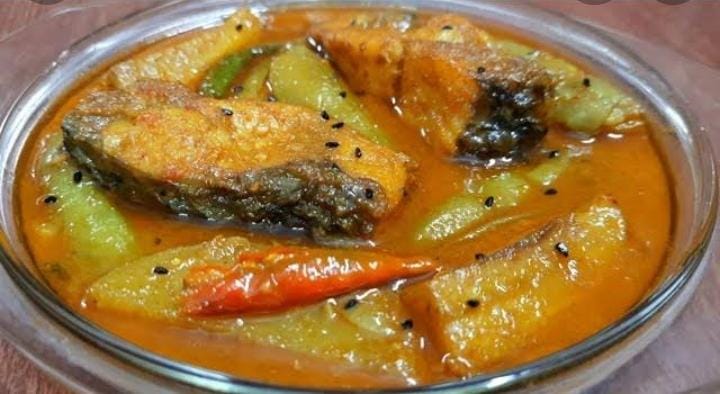 কাটা মাছের পাতলা ঝোল।