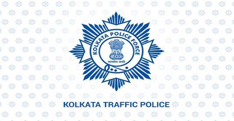প্রযুক্তির বেড়াজালে হারানোর পথে ট্রাফিকে অভিযোগের কার্ড
