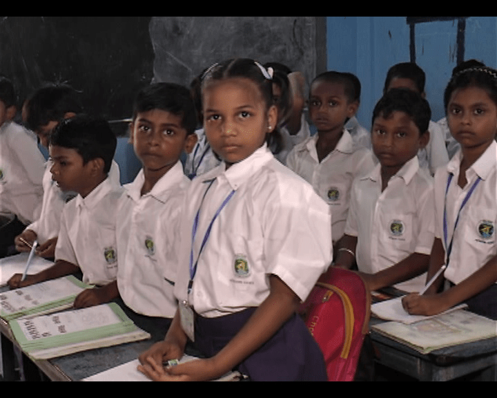 নীল সাদা স্কুল ড্রেস পেয়ে খুশি ছাত্র ছাত্রীরা