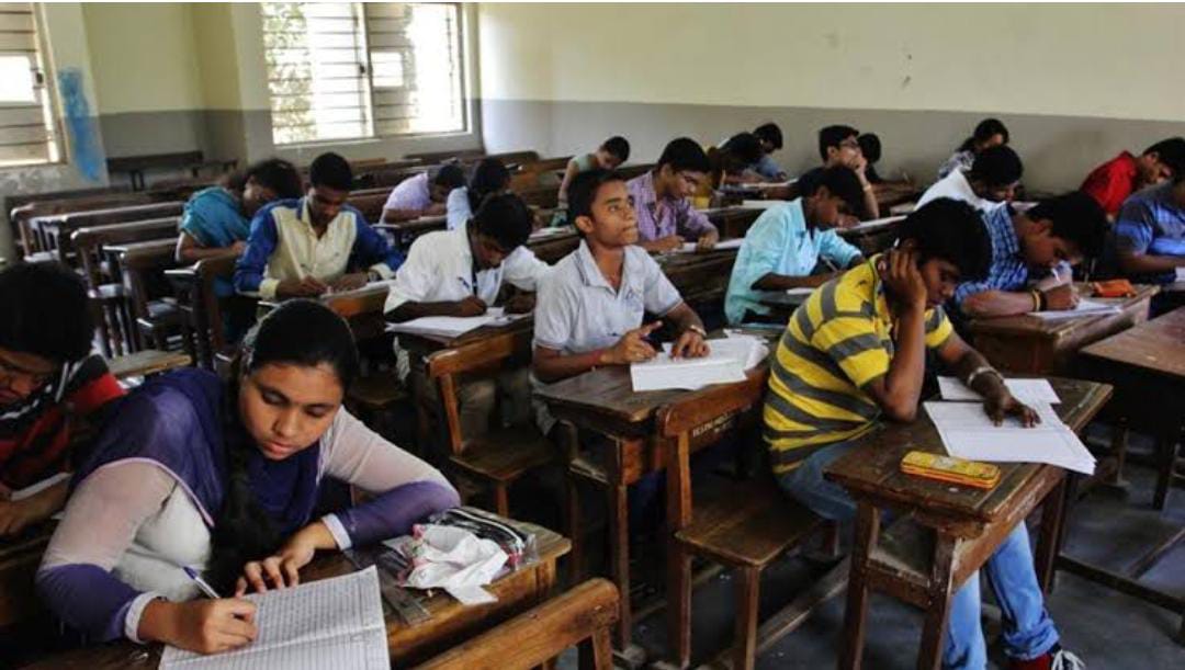 সেট পরীক্ষার্থীদের জন্য বিশেষ সুবিধা কলেজ সার্ভিস কমিশনের।