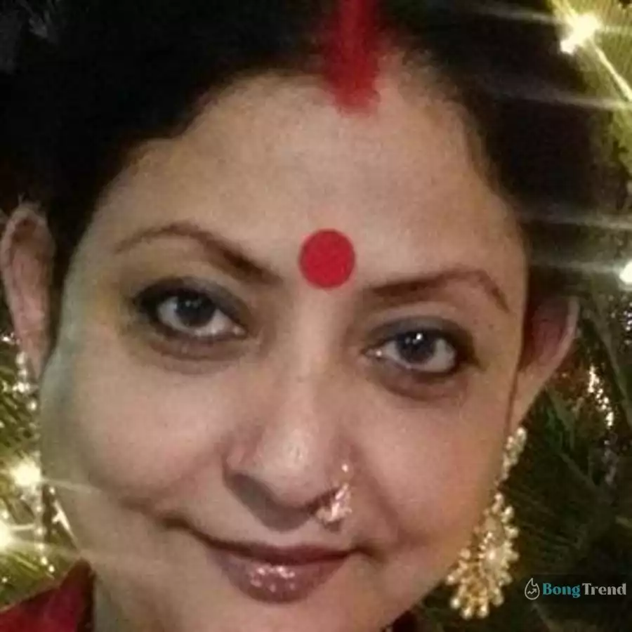 অভিনেত্রী সোনালী চক্রবর্তীর প্রয়াণ। স্ত্রী হারানোর আবেগে শঙ্কর চক্রবর্তীর পোস্ট।