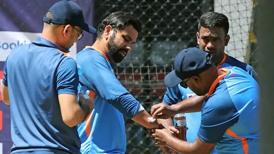অনুশীলনের সময় হাতে চোট পেলেন ভারত অধিনায়ক রোহিত শর্মা