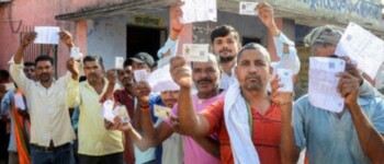 Loksabha Election 2024 : প্রথম দফার ভোটে উত্তপ্ত উত্তরপ্রদেশ, যোগীরাজ্যে বুথ দখলের অভিযোগ বিজেপির বিরুদ্ধে