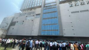 অ্যাক্রোপলিস মলে