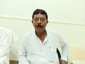 বিধানসভার লবিতে তুলকালাম