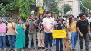 প্রেসিডেন্সিতে ফি বৃদ্ধির প্রতিবাদ