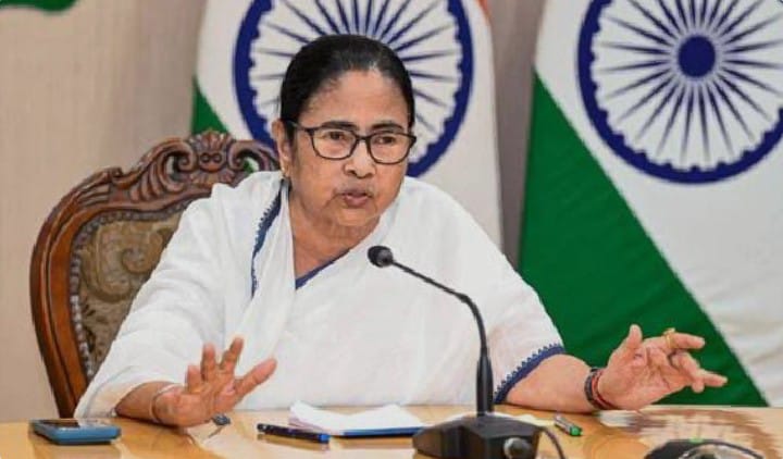 তিনদিনের সফরে আজ উত্তরবঙ্গে যাচ্ছেন মুখ্যমন্ত্রী। করবেন একাধিক বৈঠক।