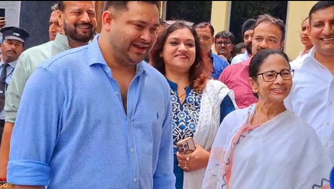 দাদু হলেন লালু, দেখতে গেলেন দিদি