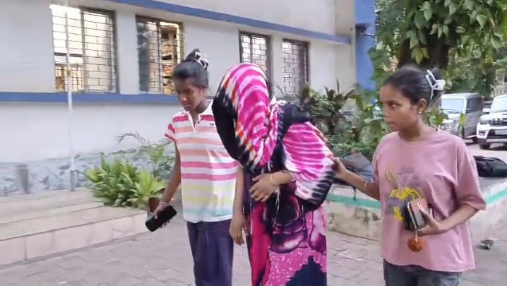 ইভেন্ট ম্যানেজমেন্টের কাজ দেওয়ার নাম করে পানশালায় কাজ করার চাপ। তরুণীকে ঘরে আটকে অত্যাচার