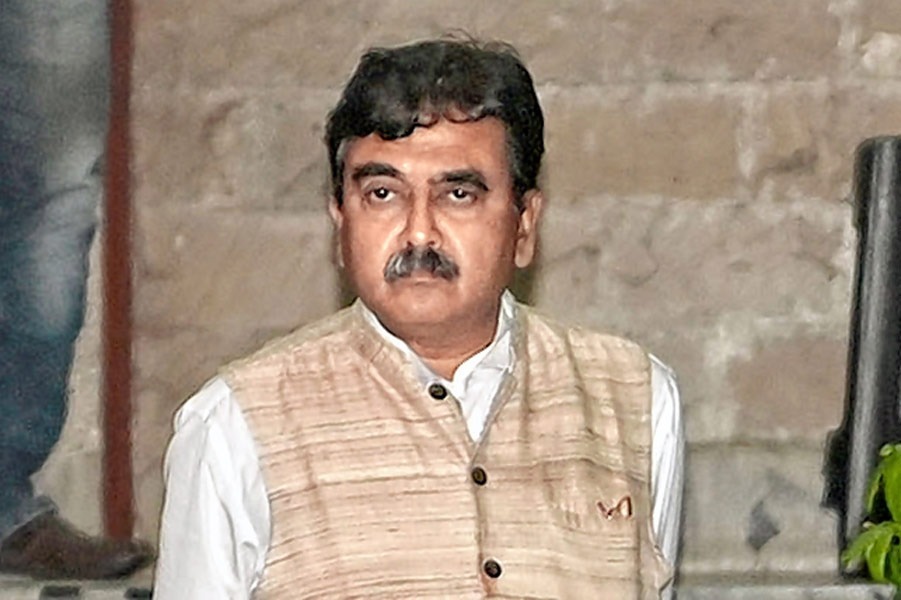 প্যানক্রিয়াটাইটিসে আক্রান্ত বিজেপি সাংসদ অভিজিৎ গঙ্গোপাধ্যায়, আইসিইউতে চলছে চিকিৎসা