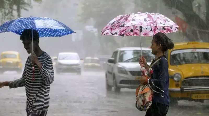 বর্ষা মঙ্গল, সকাল থেকেই ভারী বর্ষণে ভিজছে কলকাতা
