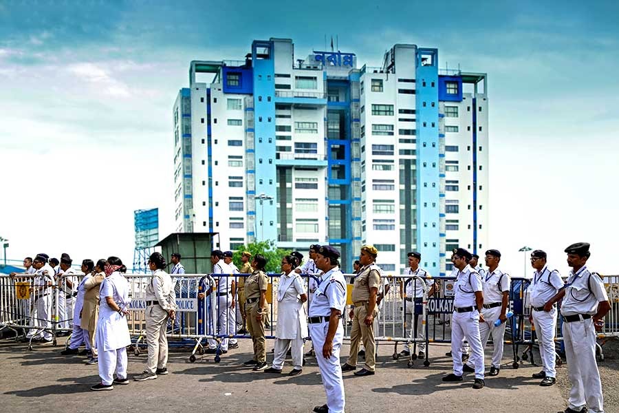 নবান্ন অভিযানের ডাক তিলোত্তমার মা-বাবার, হবে রাত দখলও