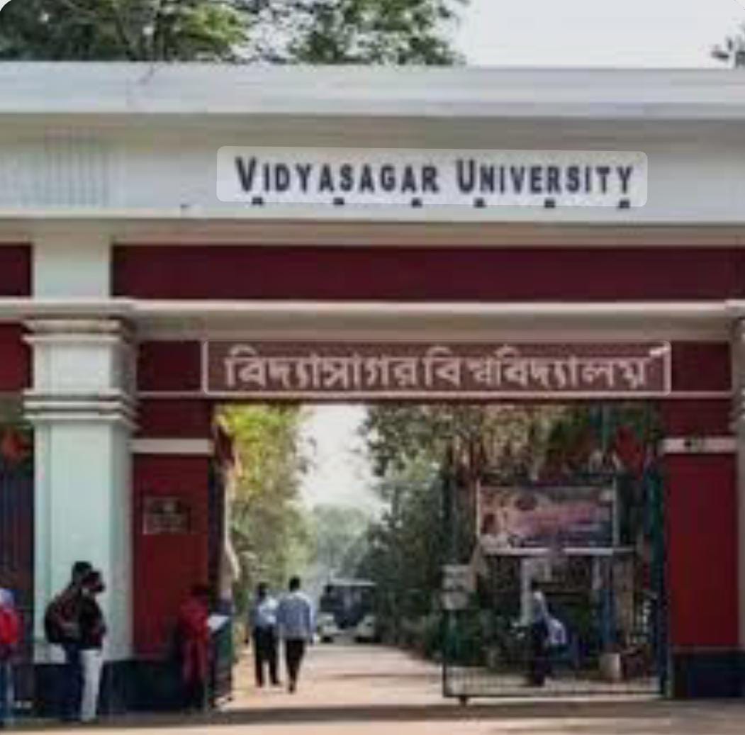বিদ্যাসাগর বিশ্ববিদ্যালয়ে প্রশ্নপত্রে বিপ্লবীদের ‘সন্ত্রাসবাদী ‘ তকমা, তুঙ্গে বিতর্ক