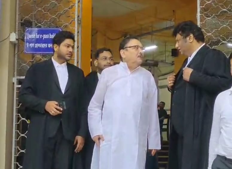আদালতে মদন মিত্র। কিন্তু কেন ?